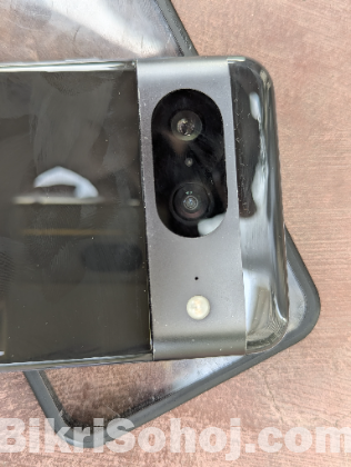 Google pixel 8 ( with box)